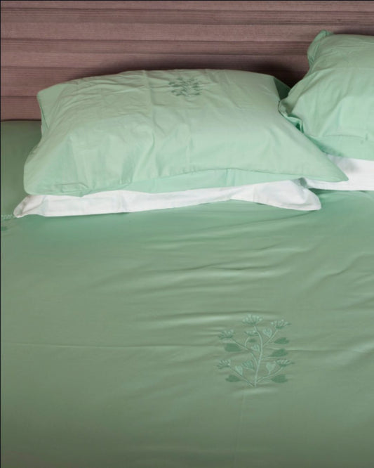 500 TC Bedsheet Set with Self Colour Embroidery | Green