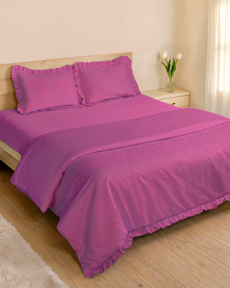 1000 TC Embroidered Duvet with Ruffles