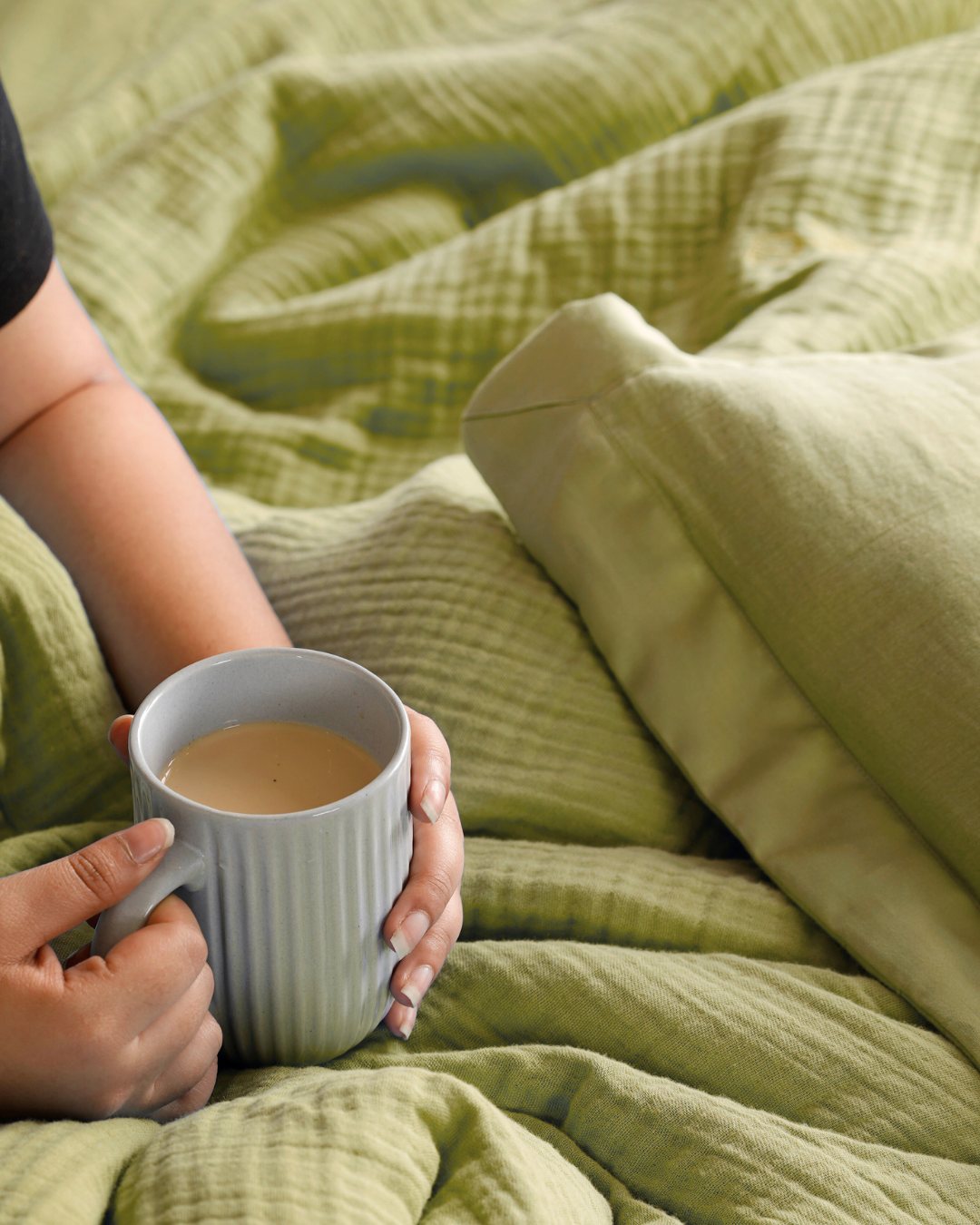 Muslin Duvet with Tulip Embroidery (4 Layer)