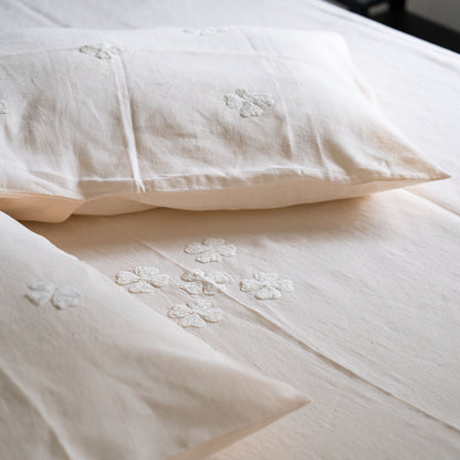 White sheet set