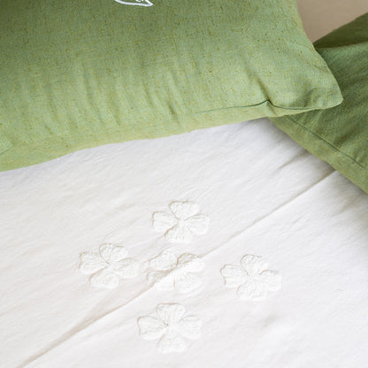 White sheet set